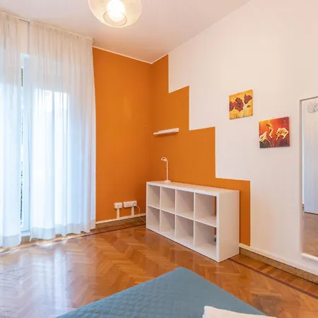 La Finestra Sul Centro, By Short Holidays Апартаменты *