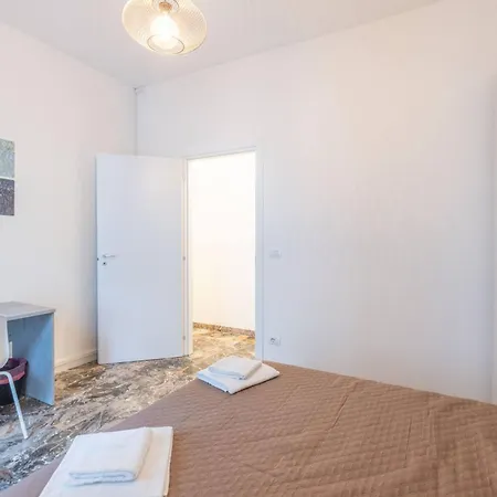 La Finestra Sul Centro, By Short Holidays Apartament