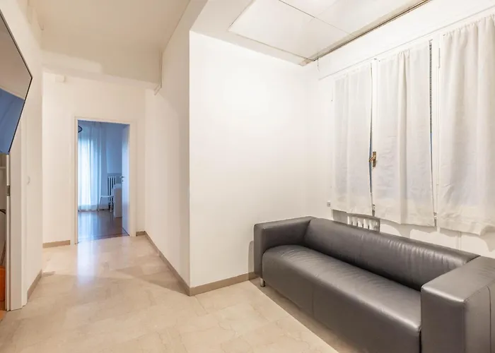 La Finestra Sul Centro, By Short Holidays